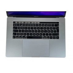 Brugt MacBook Pro - MacBook Pro 15-tum 2018 i7 16GB 512SSD Space Gray (brugt med små mærker skærm og skygger efter klistermærker)