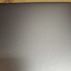 MacBook Pro 16-tommer 2019 med Touchbar i7 16GB 512GB SSD Space Gray (brugt) (svag tekst på låget*)